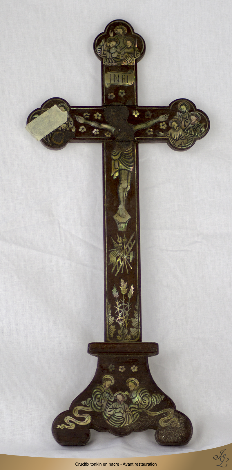 01-Crucifix tonkin en nacre avant restauration