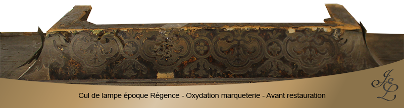 07-Cul de lampe époque Régence - Oxydation marqueterie - Avant restauration