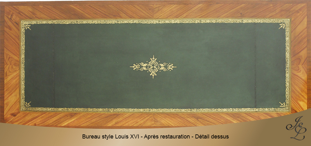 Bureau style Louis XVI - Après restauration - Détail dessus