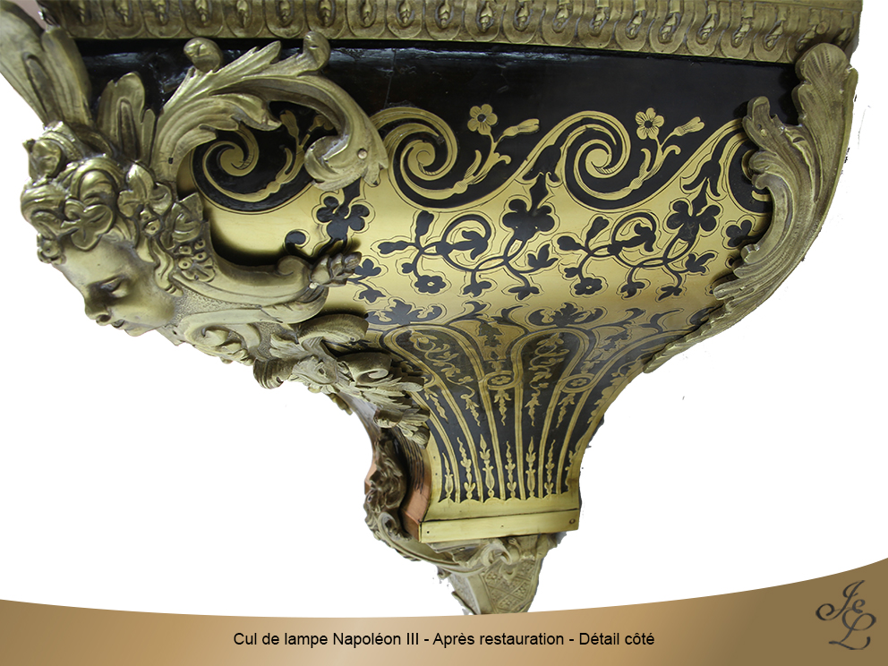 Cul de lampe Napoléon III - Après restauration - Détail côté