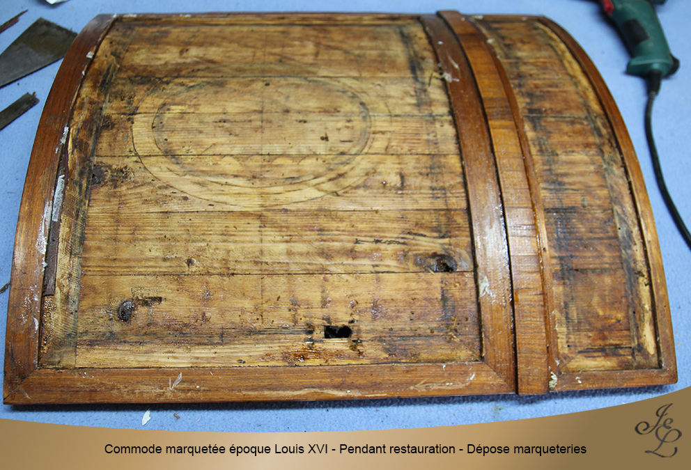 Commode marquetée époque Louis XVI - Pendant restauration - Dépose marqueteries1